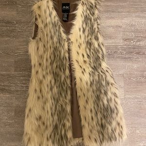 Fur vest